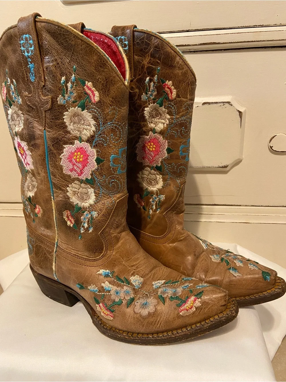 Macie Bean Big Girls 3 Embroidered Brown Leather Cowboy Boots with Floral Detail